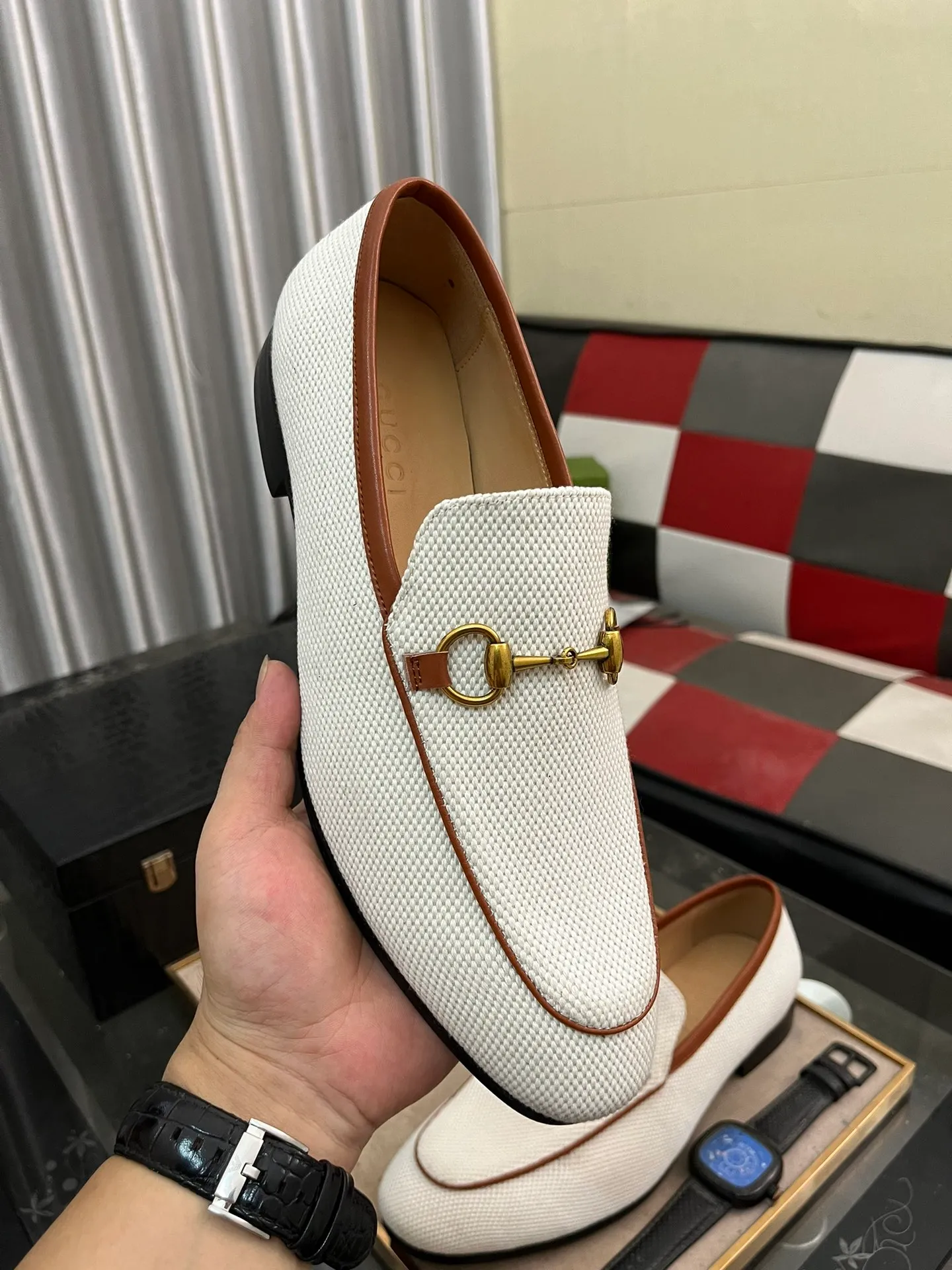 Men's men's shoes 💰500⌚️⌚️(Gucci·GUCCI) new product series ss hot new products 💢 💠 Casual leather shoes 👞, first layer of cowhide, upper hardware buckles and logo on the sides of the shoe, brand logo on the insole and sole 💠 💎Upper: 100% cowhide 💎Inner: cowhide/100% 💎Feet: cowhide/100% 💎Sole: rubber/100% 💎SIZE: 38 39 40 41 42 43 44 Can be customized 45
